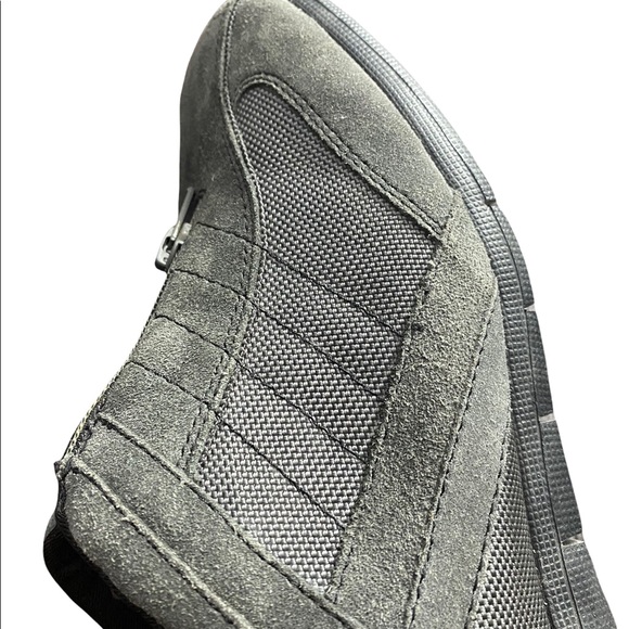 Aerosoles Grey Suede with Grey Fabric Size 8 - Picture 3 of 7